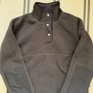 The North Face Black Sherpa Fleece Pullover